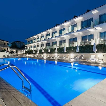 คาราส กรันเด รีสอร์ต Hotel พลานอส ภายนอก รูปภาพ